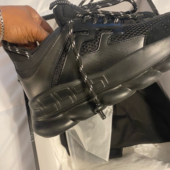 VERSACE CHAIN SNEAKER-BLACK-AUTHENTIC worn 2X like-new a great buy!!! - Picture 2 of 9